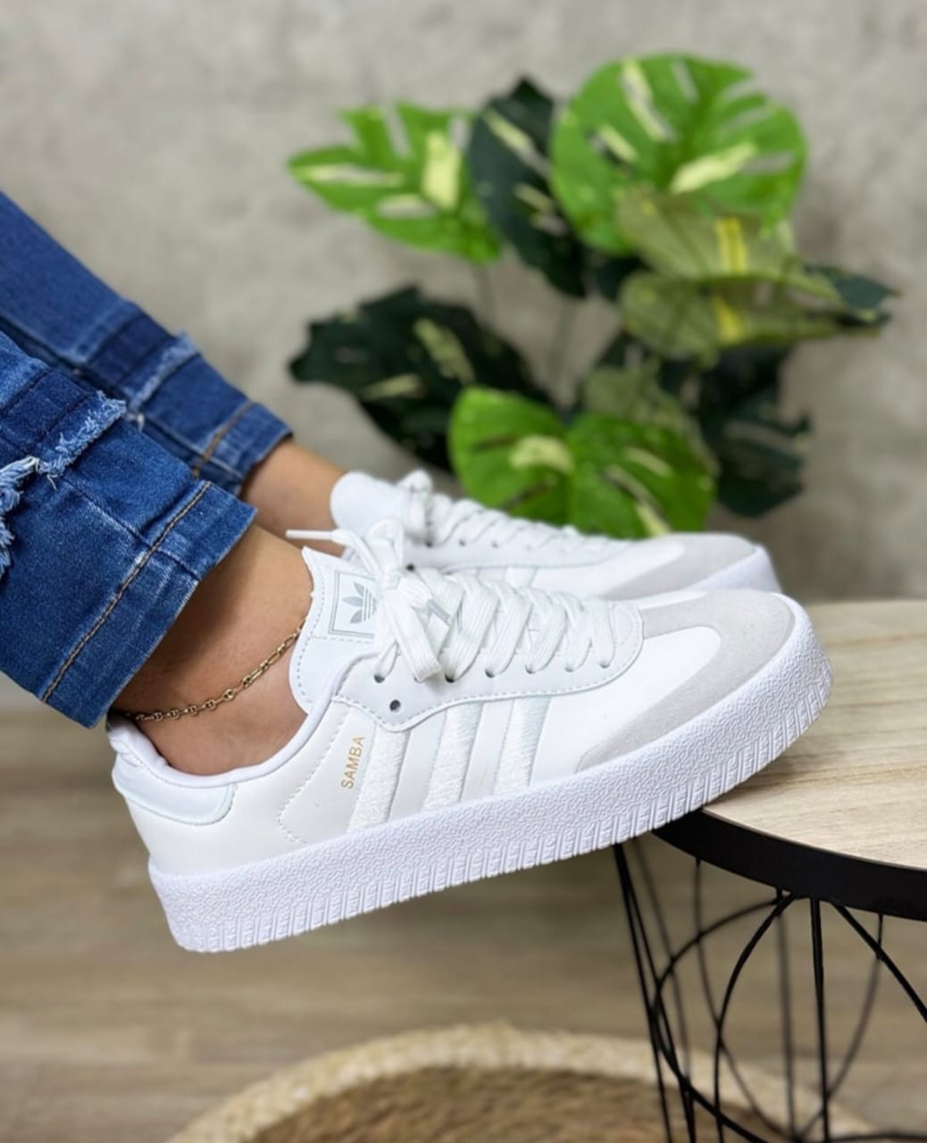 Adidas Samba V2