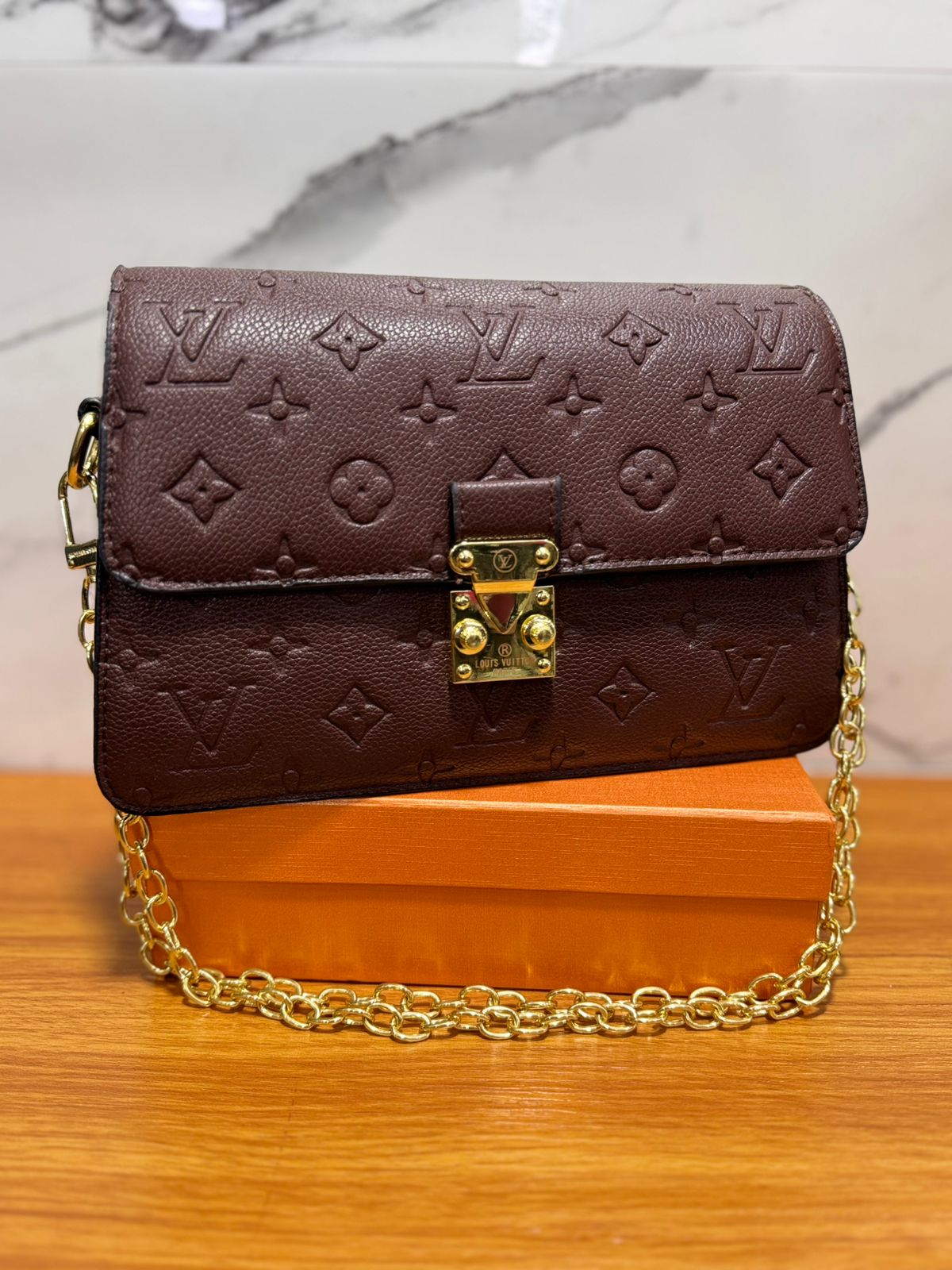 Bolso Tipo Cartera de Cadena Louis Vuitton 1:1