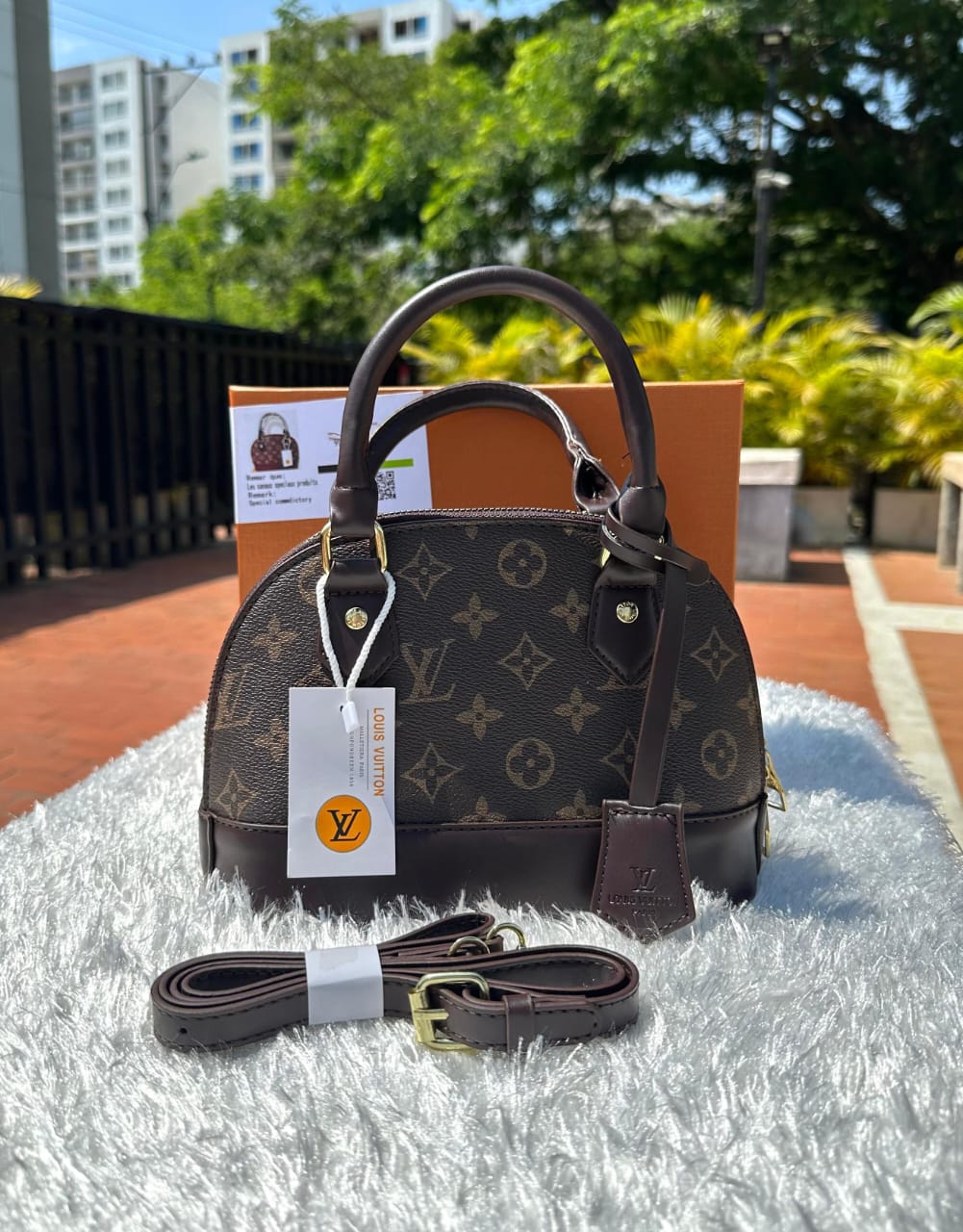 Bolso manos libre Louis Vuitton 1:1