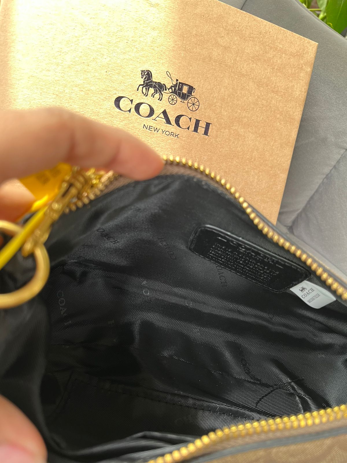 Coach Nolita Cadena 1:1