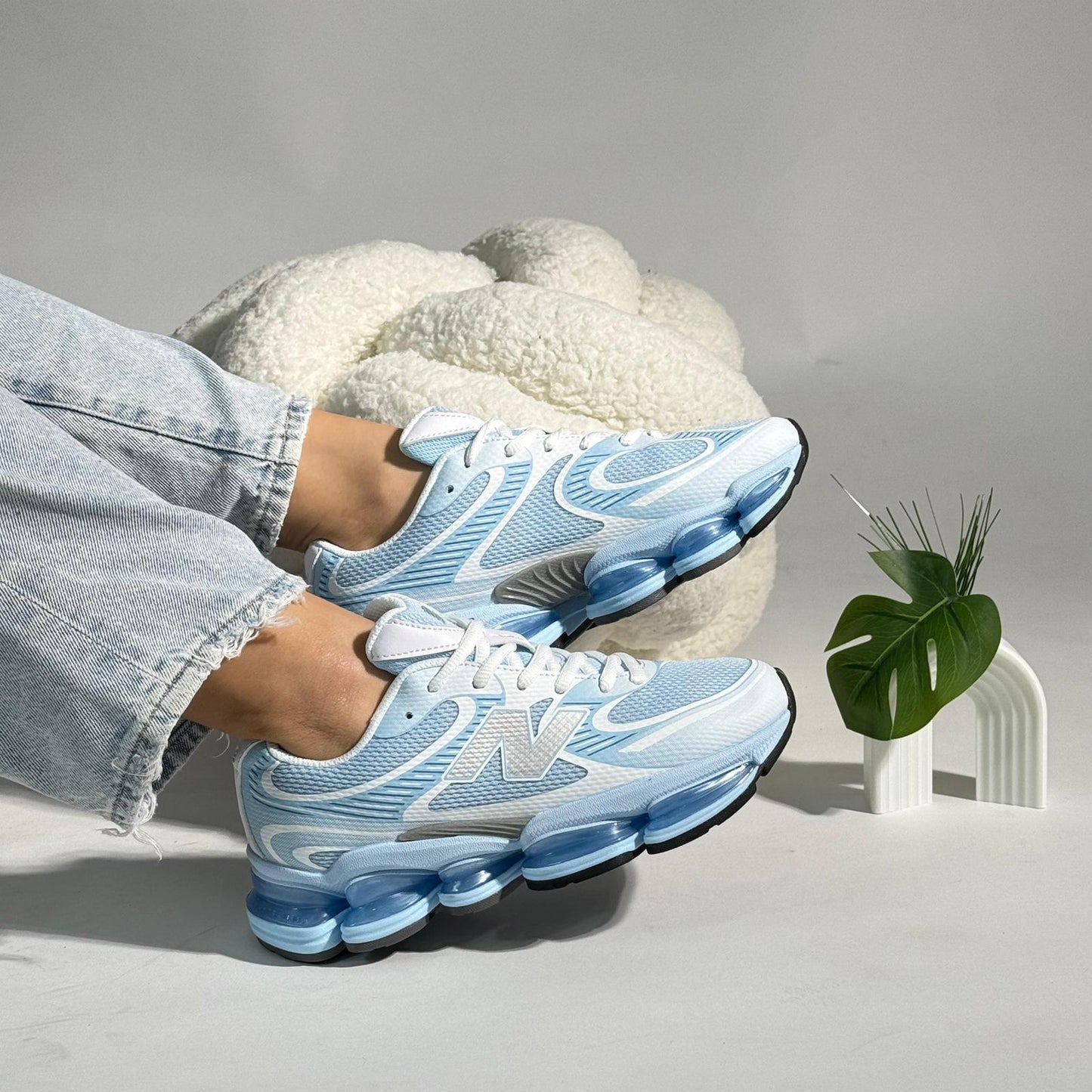 New Balance Abzorb 2000