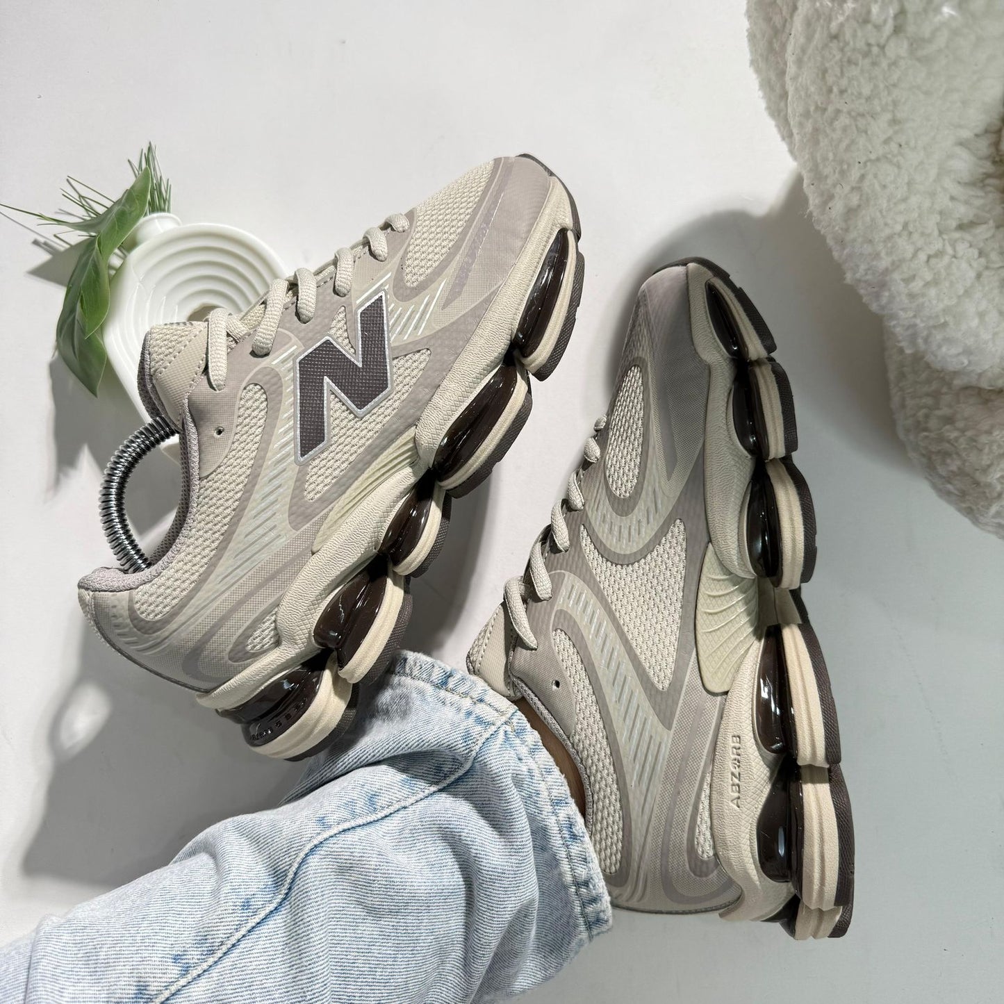 New Balance Abzorb 2000