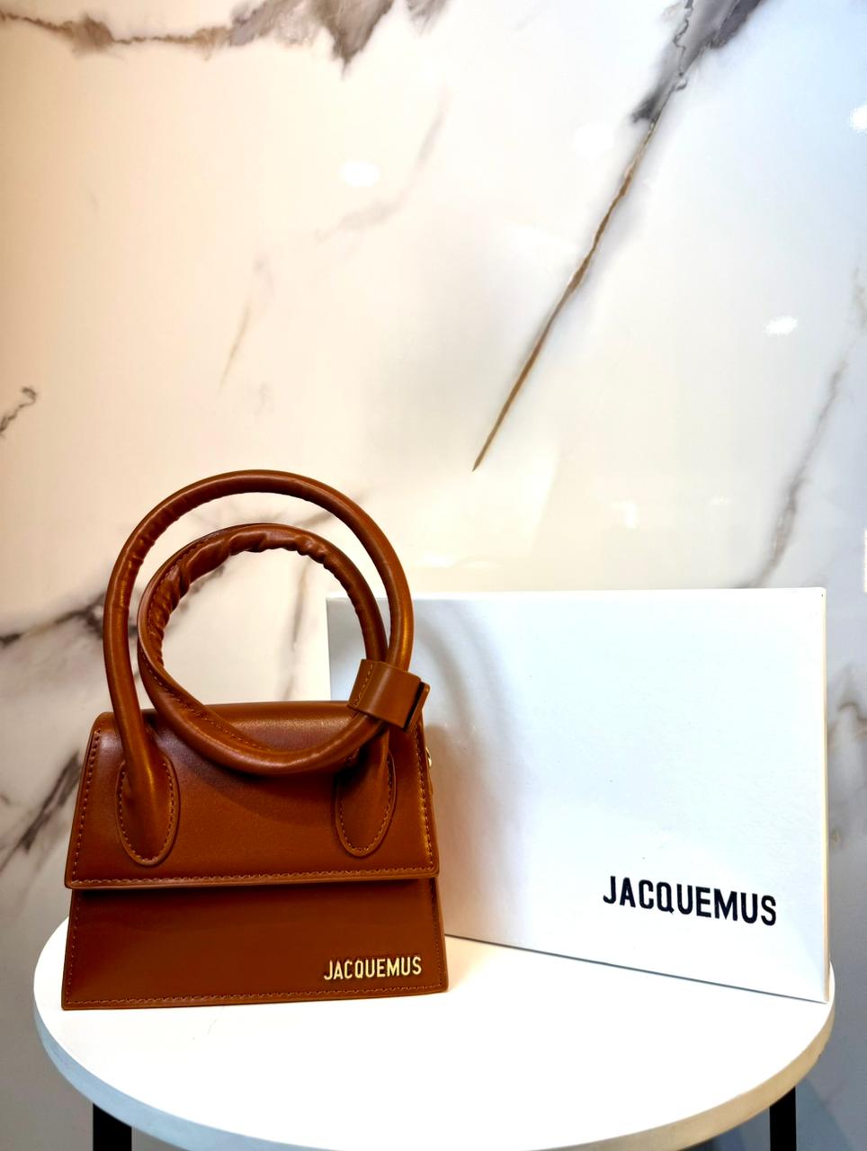 Jacquemus tote Le Chiquito Moyen
