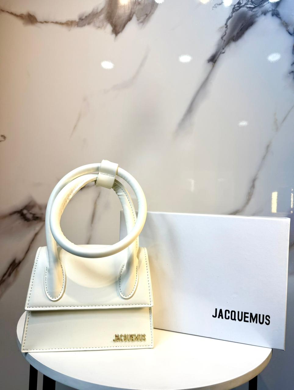 Jacquemus tote Le Chiquito Moyen